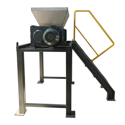 3000-10000KG / D قدرة المعالجة محطم نفايات الغذاء مع محرك الحماية المفرطة والسلامة عالية الكفاءة